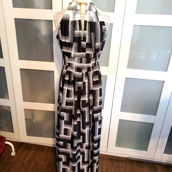 Eliza J Georgeous gown dress - Picture 2 of 7